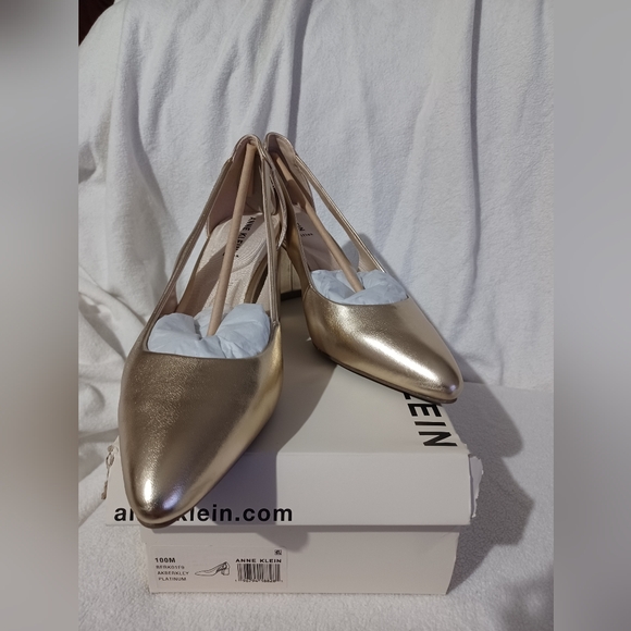 NWB Anne Klein iFlex Berkeley Heels Size 10 - Picture 1 of 8